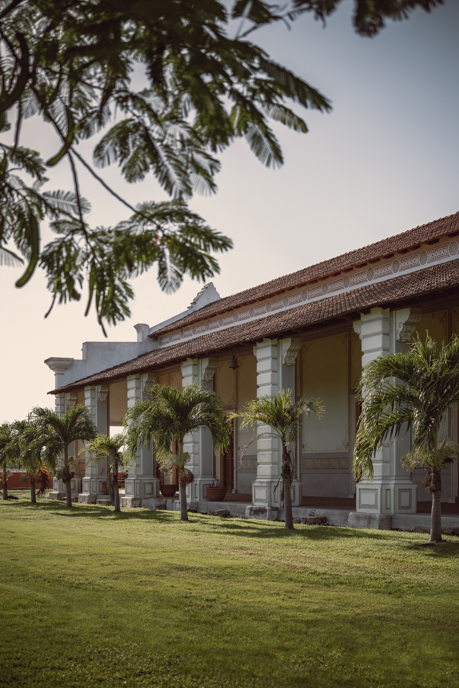 Hacienda San Eduardo — arcada principal restaurada