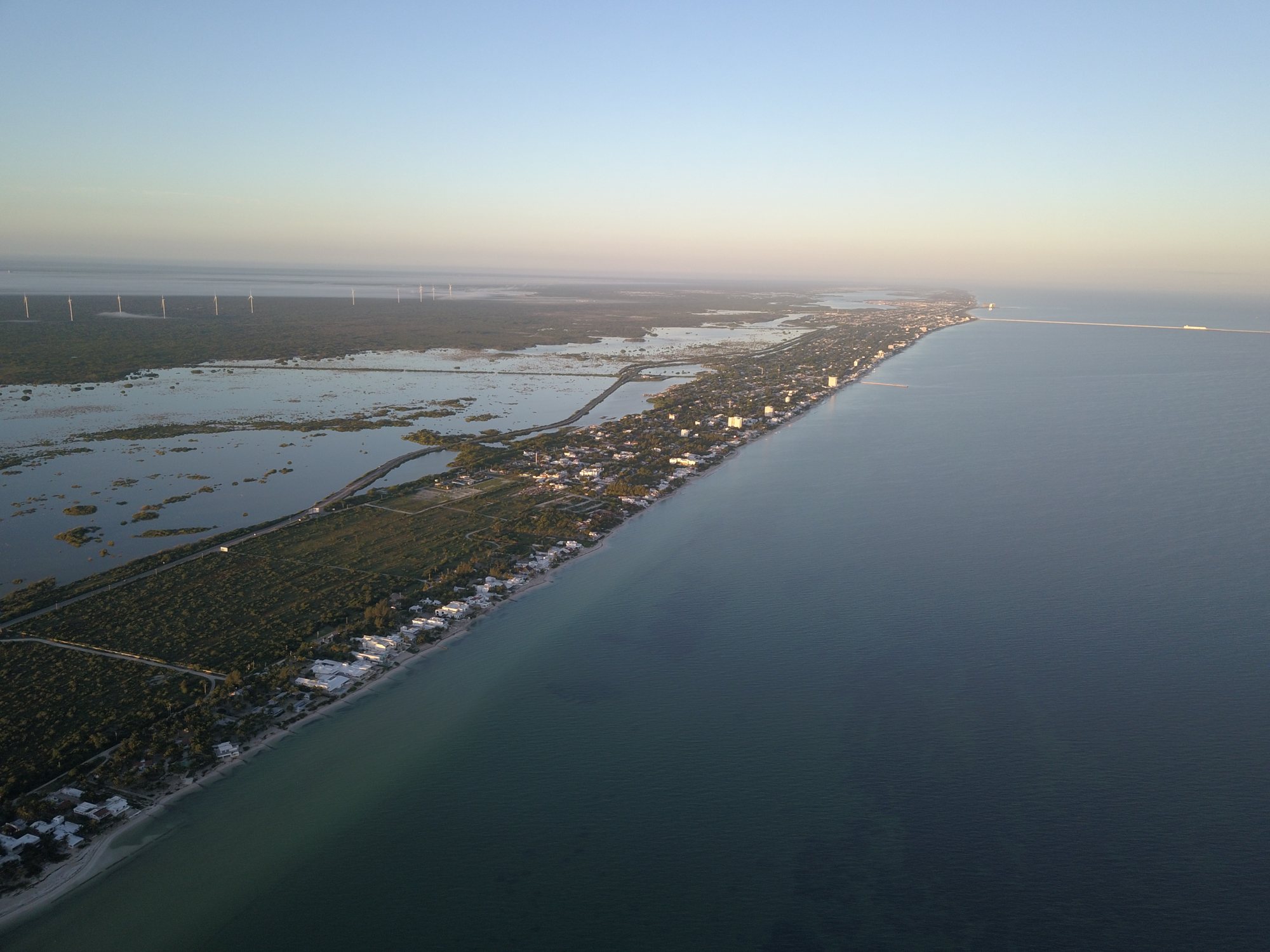 Soletta Chicxulub — costa al atardecer